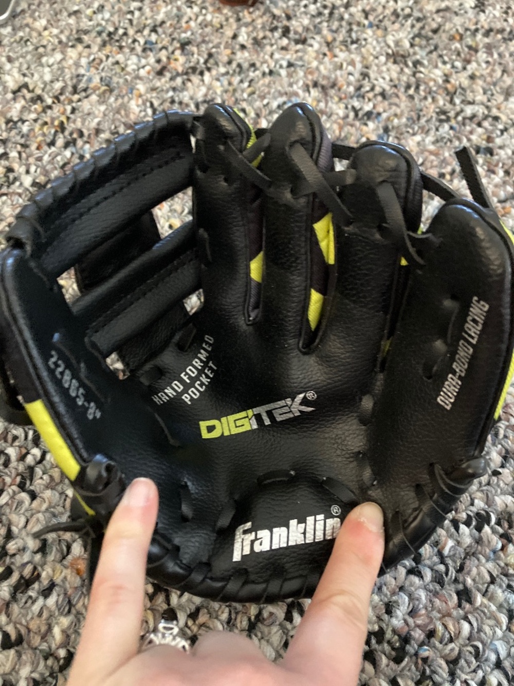 Franklin Digitek Kids’ Left-Hand 8” Fielding Glove